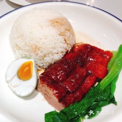 马马地茶餐厅大融城店的烧鹅双拼饭 口味与用户评价全解析