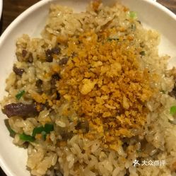 探店实拍 杭州黑牛超牛铁板香米饭，蜜汁牛肉糯米饭究竟好吃吗？